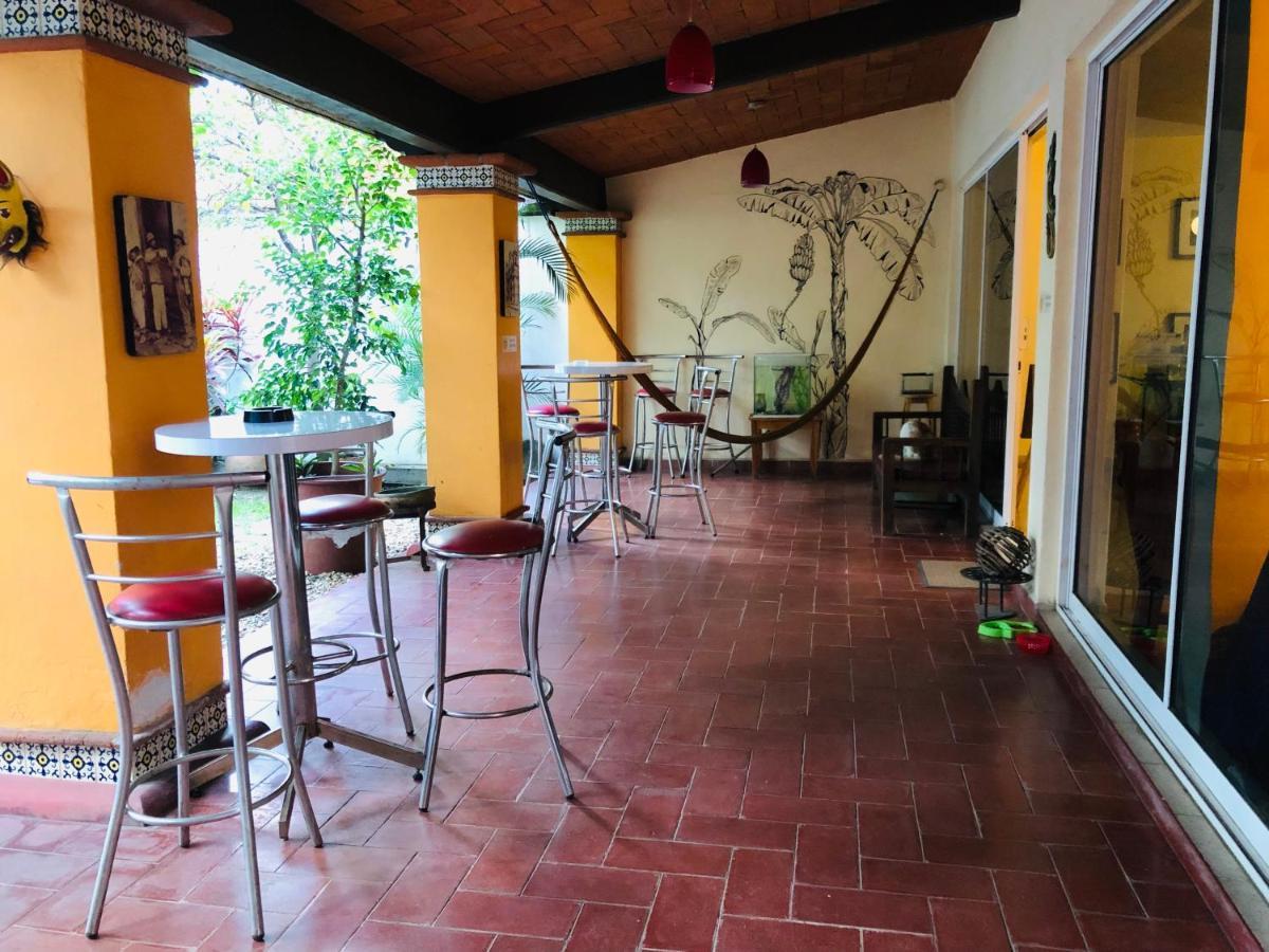 Los Nardos Hostel -Pet Friendly- Oaxaca Eksteriør billede