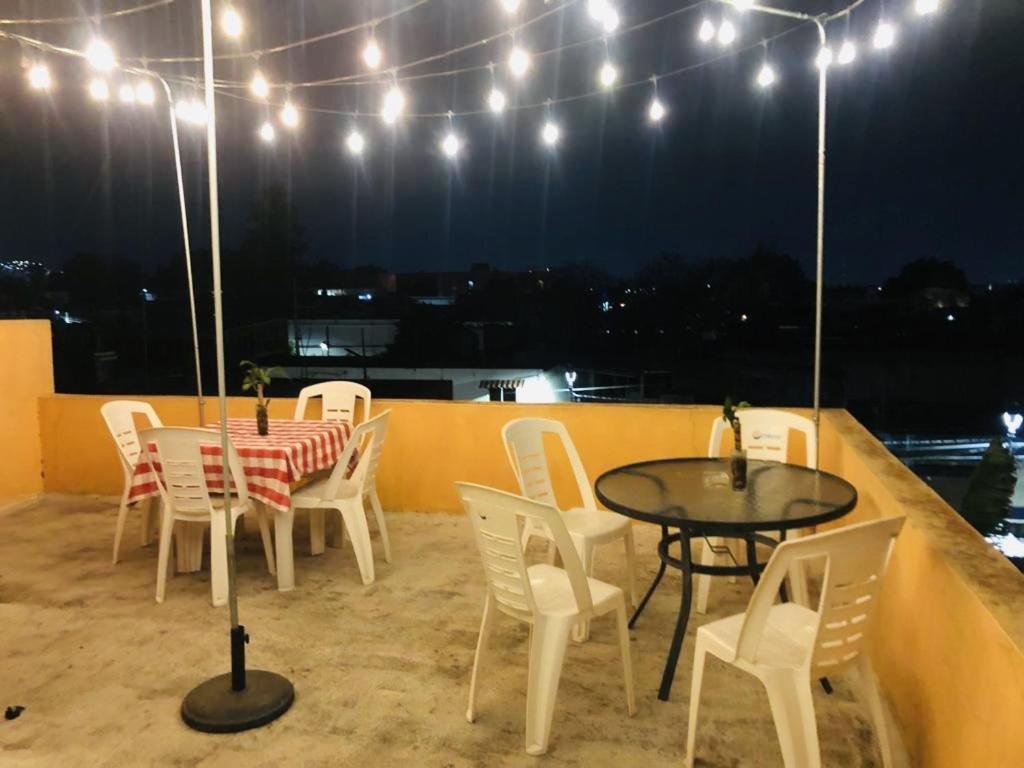 Los Nardos Hostel -Pet Friendly- Oaxaca Eksteriør billede